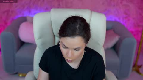 Snapshot of arinavoice chatting on 05-14-26, 01:18 arinavoice online show from 05-14-26, 01:18