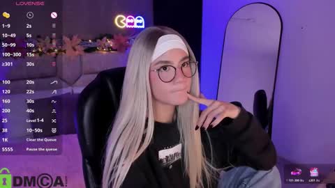 Ari  online show from 12-14-25, 01:55