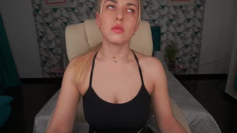 Arishka online show from 04-06-26, 06:14