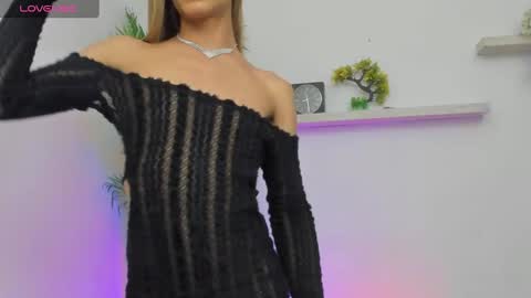 Snapshot of arivega chatting on 12-28-24, 05:46 Nice to meet you thumb up me please its important I LOOK MY BIO DOWN online show from 12-28-24, 05:46