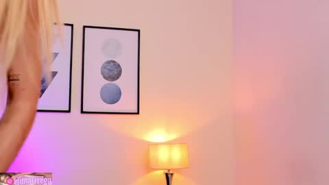 Snapshot of arivega chatting on 01-15-25, 08:41 Nice to meet you thumb up me please its important I LOOK MY BIO DOWN online show from 01-15-25, 08:41