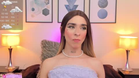 Snapshot of arivega chatting on 01-26-25, 01:31 Nice to meet you thumb up me please its important I LOOK MY BIO DOWN online show from 01-26-25, 01:31