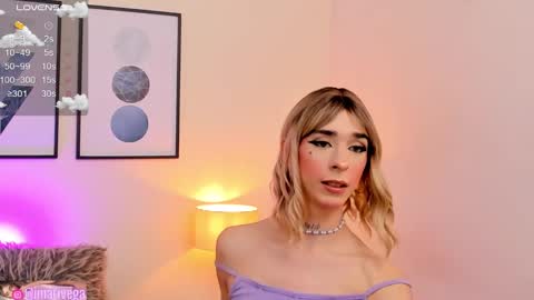 Snapshot of arivega chatting on 02-10-25, 11:55 Nice to meet you thumb up me please its important I LOOK MY BIO DOWN online show from 02-10-25, 11:55