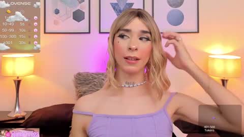 Snapshot of arivega chatting on 02-11-25, 05:58 Nice to meet you thumb up me please its important I LOOK MY BIO DOWN online show from 02-11-25, 05:58