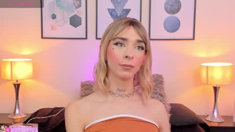 Snapshot of arivega chatting on 02-23-25, 10:42 Nice to meet you thumb up me please its important I LOOK MY BIO DOWN online show from 02-23-25, 10:42