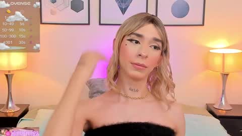 Snapshot of arivega chatting on 02-27-25, 07:34 Nice to meet you thumb up me please its important I LOOK MY BIO DOWN online show from 02-27-25, 07:34