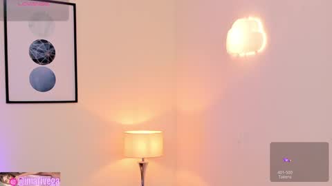 Snapshot of arivega chatting on 09-29-25, 11:31 Nice to meet you thumb up me please its important I LOOK MY BIO DOWN online show from 09-29-25, 11:31