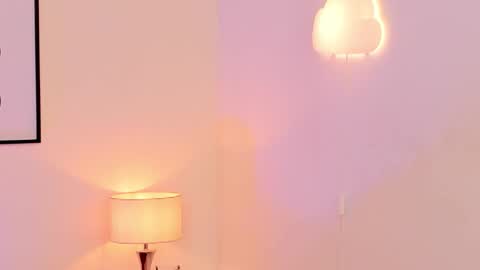 Snapshot of arivega chatting on 11-21-25, 07:29 Nice to meet you thumb up me please its important I LOOK MY BIO DOWN online show from 11-21-25, 07:29