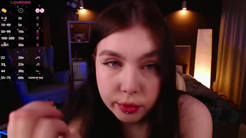Snapshot of arizonaa_muse chatting on 03-12-25, 12:31 Astrid online show from 03-12-25, 12:31