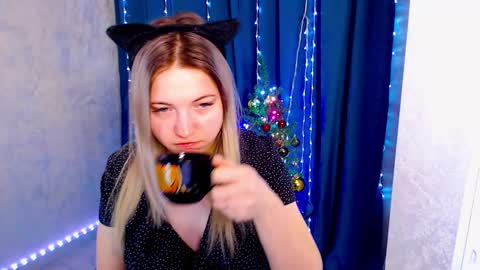 Arlana online show from 12-22-25, 02:52