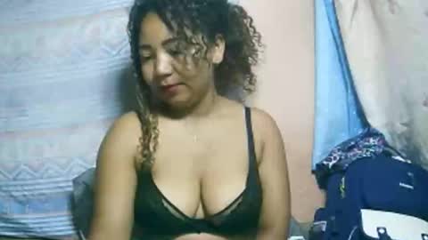 Snapshot of arlinah9794 chatting on 03-18-26, 06:38 Arlinah9794 online show from 03-18-26, 06:38