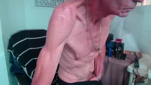 Snapshot of armaduradeacero chatting on 09-09-25, 05:45 armaduradeacero online show from 09-09-25, 05:45