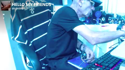 Snapshot of armaduradeacero chatting on 09-14-25, 07:51 armaduradeacero online show from 09-14-25, 07:51