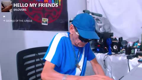 Snapshot of armaduradeacero chatting on 09-17-25, 09:44 armaduradeacero online show from 09-17-25, 09:44