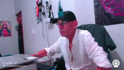 Snapshot of armaduradeacero chatting on 10-11-25, 10:03 armaduradeacero online show from 10-11-25, 10:03