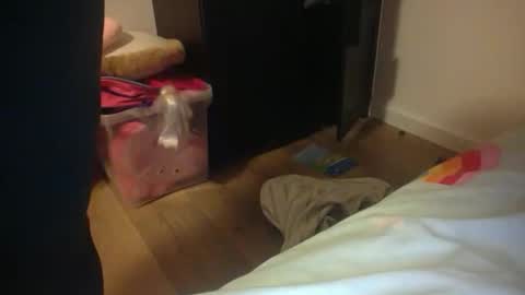 Snapshot of armandoueeal chatting on 03-06-26, 01:35 armandoueeal online show from 03-06-26, 01:35