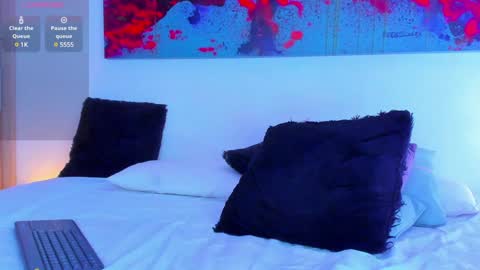   online show from 02-07-25, 04:37