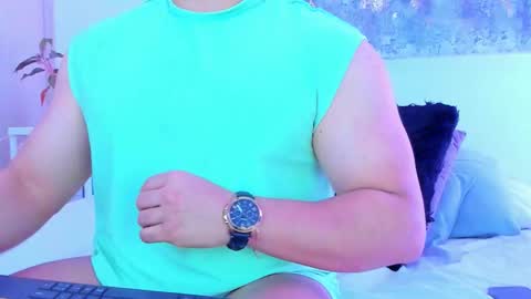   online show from 09-22-25, 05:31