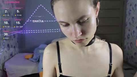 Snapshot of armurra chatting on 10-28-25, 09:02 armurra online show from 10-28-25, 09:02