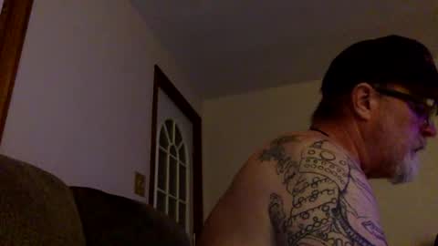 Snapshot of armyguy5311 chatting on 05-08-26, 06:08 armyguy5311 online show from 05-08-26, 06:08