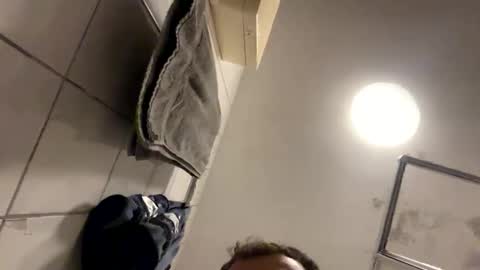 Snapshot of armyskater32 chatting on 09-16-25, 08:43 armyskater32 online show from 09-16-25, 08:43