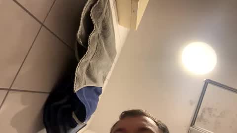 Snapshot of armyskater32 chatting on 10-05-25, 08:29 armyskater32 online show from 10-05-25, 08:29