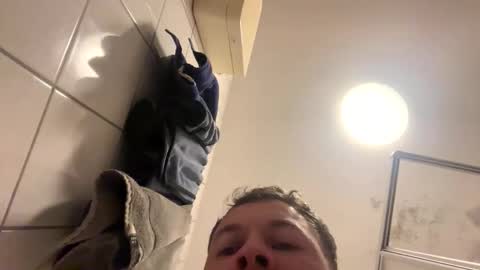 armyskater32 online show from 11-07-25, 10:10