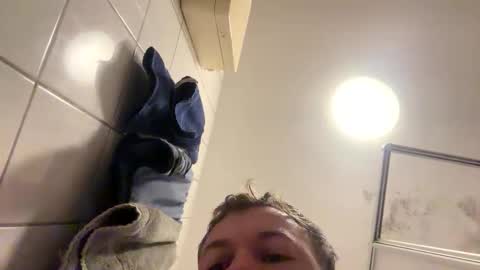 armyskater32 online show from 11-16-25, 09:26