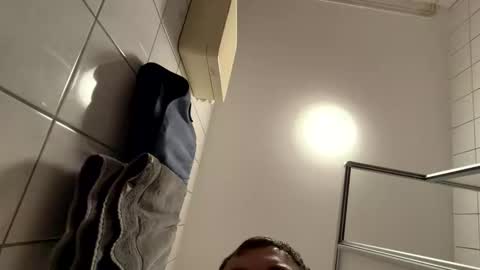 armyskater32 online show from 04-21-26, 05:25