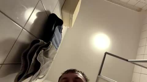 armyskater32 online show from 04-21-26, 08:55