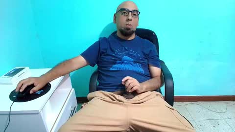 arnelux72 online show from 10-27-25, 05:33