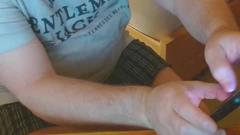 Snapshot of arnie12 chatting on 12-07-24, 10:28 Arnie  online show from 12-07-24, 10:28