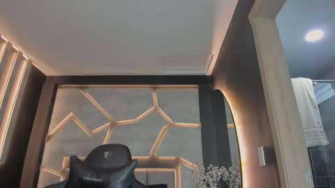 Arohom Lester online show from 11-07-25, 10:59