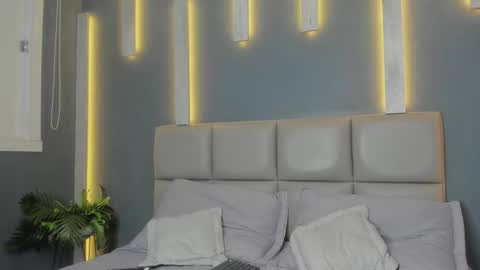 Arohom Lester online show from 11-22-25, 11:09