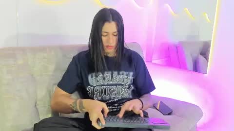 Snapshot of arohomlester_ chatting on 07-20-26, 01:13 ARON online show from 07-20-26, 01:13
