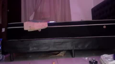 Snapshot of arombadacufofo chatting on 01-08-26, 04:59 Cute Ass Princess online show from 01-08-26, 04:59