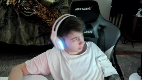 biggest penis  online show from 03-04-26, 08:42