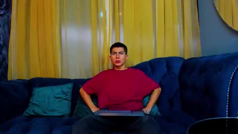 aron_pulse online show from 01-12-26, 01:38