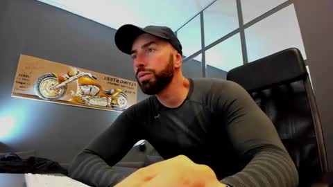 Snapshot of arongrant chatting on 12-05-24, 10:01 AronGrant online show from 12-05-24, 10:01