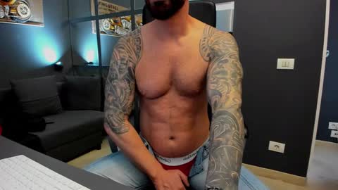 Snapshot of arongrant chatting on 12-09-24, 11:04 AronGrant online show from 12-09-24, 11:04