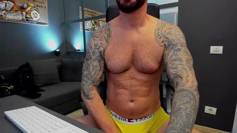 Snapshot of arongrant chatting on 12-20-24, 10:27 AronGrant online show from 12-20-24, 10:27