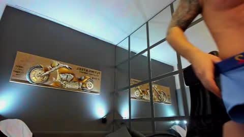 Snapshot of arongrant chatting on 01-12-25, 09:40 AronGrant online show from 01-12-25, 09:40