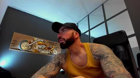 Snapshot of arongrant chatting on 01-15-25, 10:27 AronGrant online show from 01-15-25, 10:27