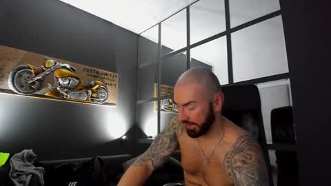 Snapshot of arongrant chatting on 01-18-25, 09:02 AronGrant online show from 01-18-25, 09:02