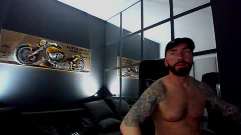 Snapshot of arongrant chatting on 01-23-25, 12:09 AronGrant online show from 01-23-25, 12:09