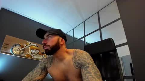 Snapshot of arongrant chatting on 02-04-25, 08:24 AronGrant online show from 02-04-25, 08:24