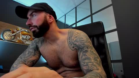 Snapshot of arongrant chatting on 02-13-25, 10:02 AronGrant online show from 02-13-25, 10:02