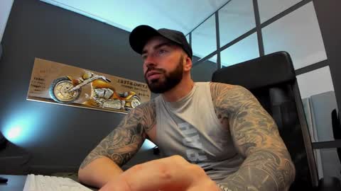 Snapshot of arongrant chatting on 02-22-25, 09:23 AronGrant online show from 02-22-25, 09:23