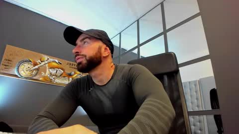 Snapshot of arongrant chatting on 02-23-25, 10:49 AronGrant online show from 02-23-25, 10:49