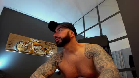 Snapshot of arongrant chatting on 02-28-25, 10:52 AronGrant online show from 02-28-25, 10:52